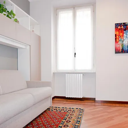 Private Near Duomo - M4 Santa Sofia Apartment Milan