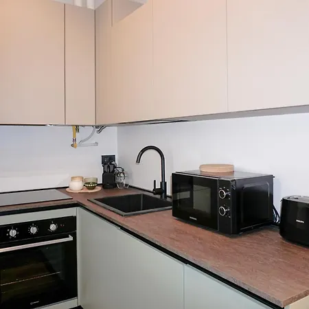 Private Near Duomo - M4 Santa Sofia Apartment *